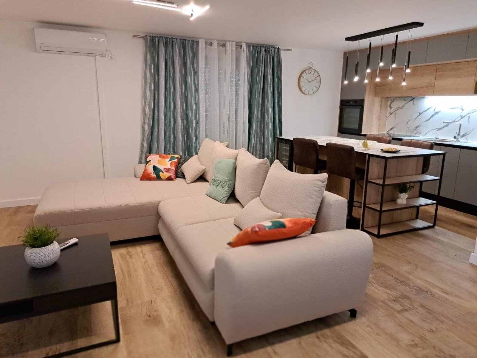 Apartmani Vukadin Vir Luaran gambar