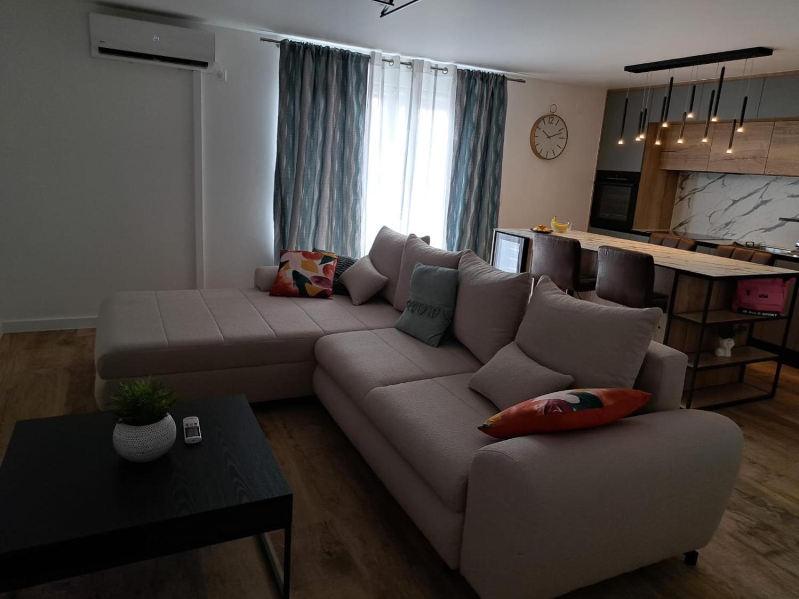 Apartmani Vukadin Vir Luaran gambar