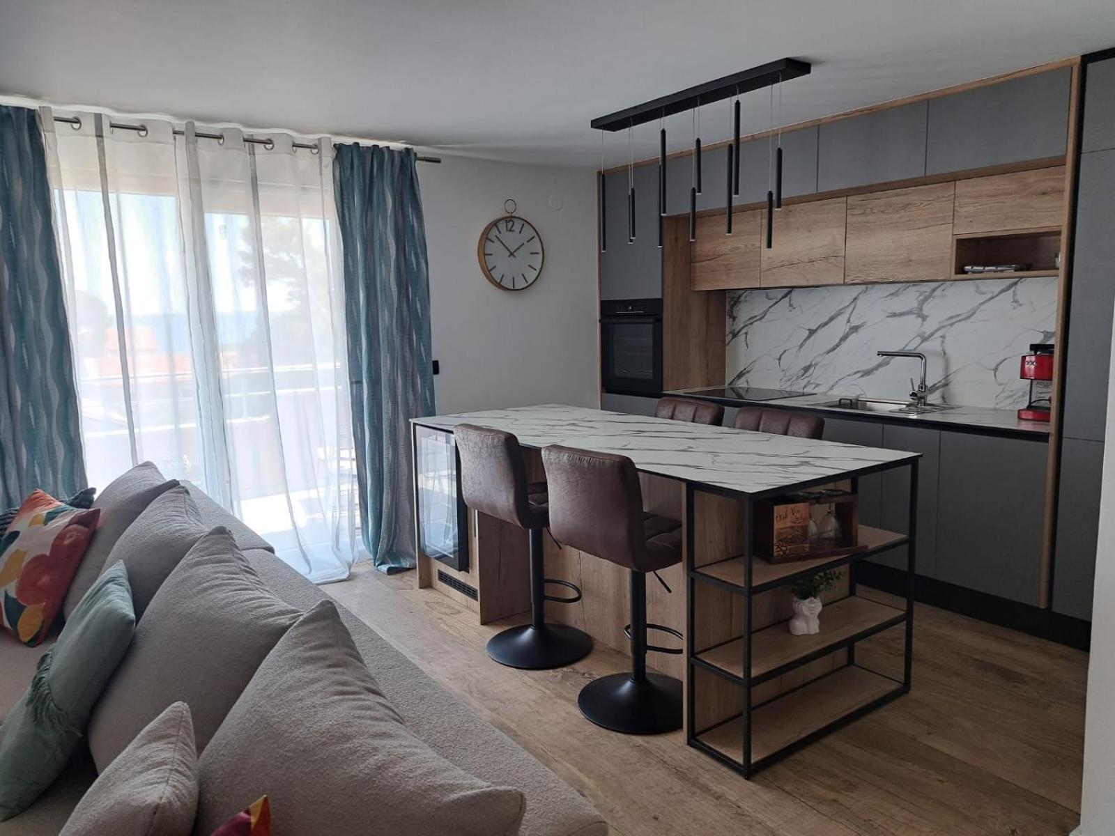 Apartmani Vukadin Vir Luaran gambar